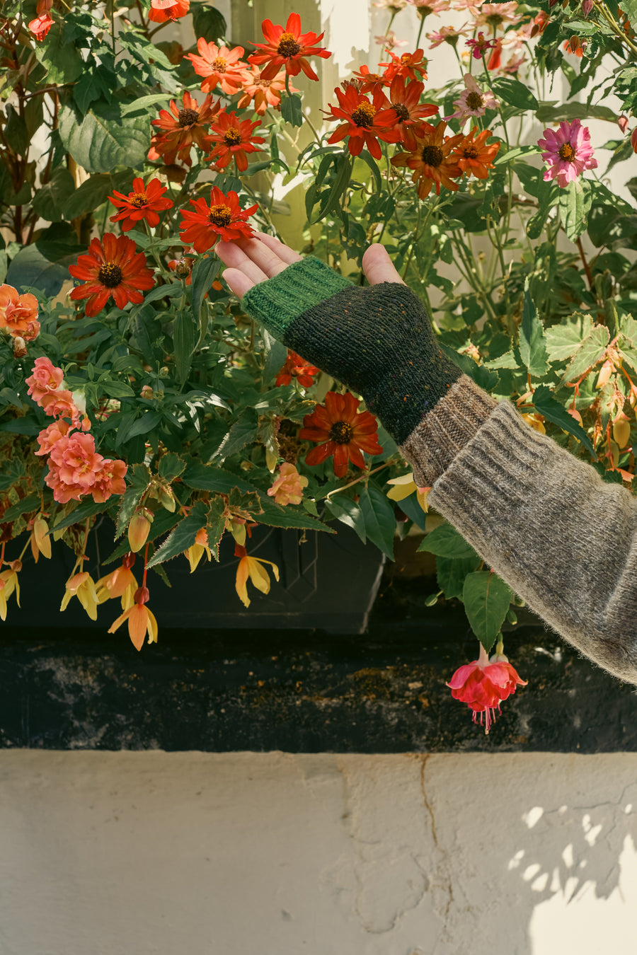 Donegal Wool Wrist Warmers | Dark Speckle Green 