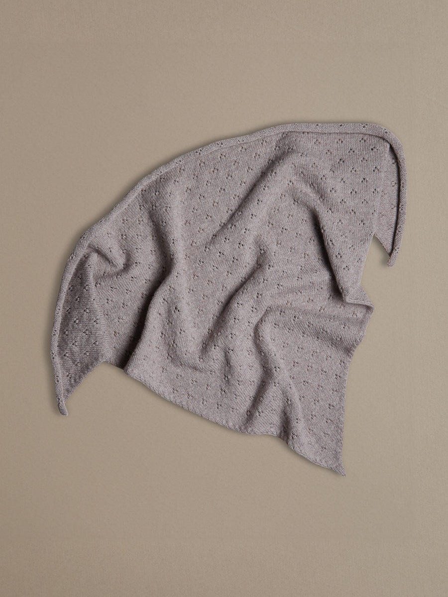 Lambswool triangle neck scarf in grey